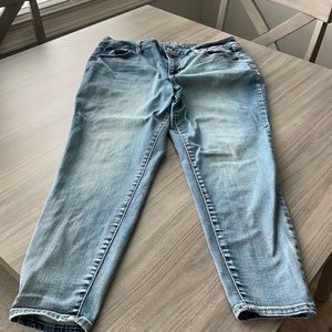Maurices Light Wash Jegging XL